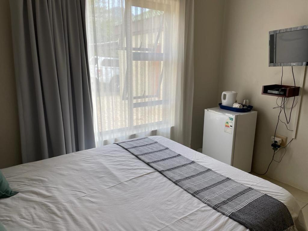 מלון בורחרספורט Khutsong Guests House מראה חיצוני תמונה